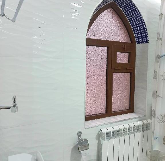 اتاق لوکس, Colibri Traditional Guest House