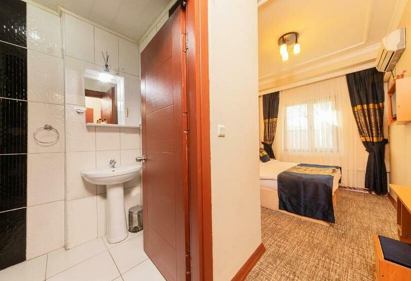 اتاق لوکس با بالکن, Vefa Hotel&suites