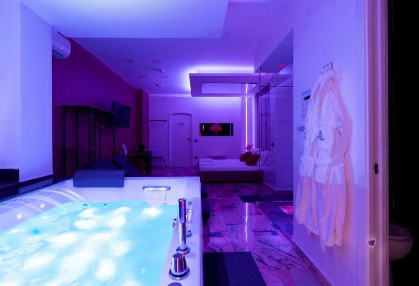 اتاق استاندارد با وان آب گرم, Ibisco Suites