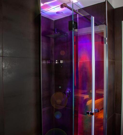 اتاق استاندارد با وان آب گرم, Ibisco Suites