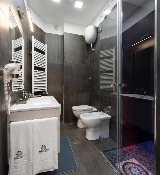 اتاق استاندارد با وان آب گرم, Ibisco Suites