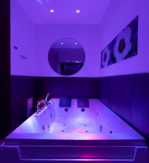 اتاق استاندارد با وان آب گرم, Ibisco Suites