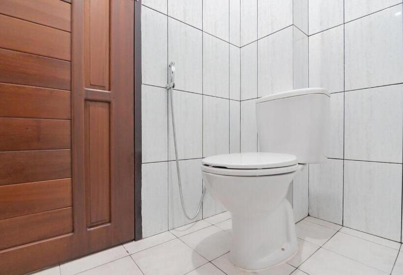 Номер Стандарт, Reddoorz At Vall Guest House Balikpapan