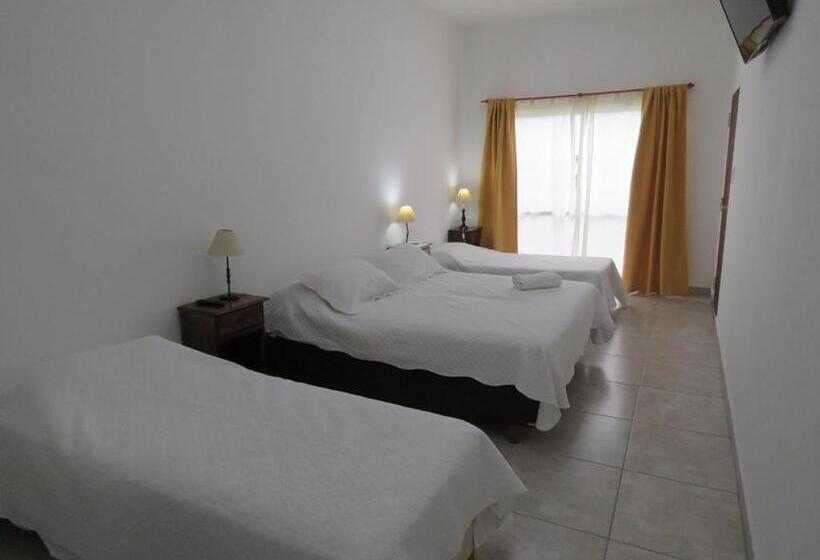 اتاق استاندارد چهار تخته, Gran Hotel Curuzu Cuatia