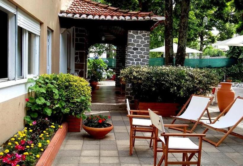 Семейный Номер, Corredoura Garden