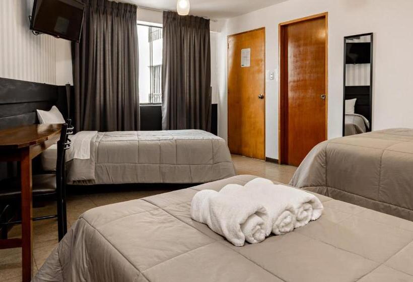 اتاق استاندارد سه نفره, Miraflores Suites Centro