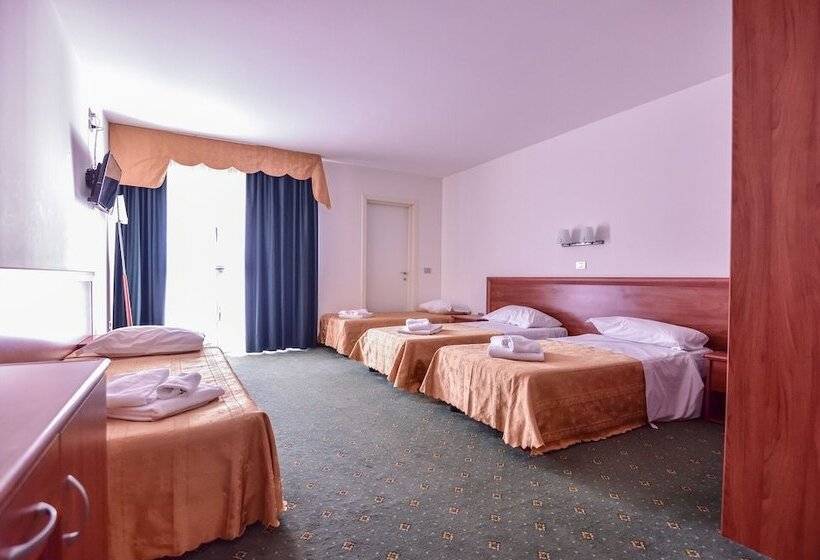 اتاق استاندارد سه نفره, Standard Hotel Udine