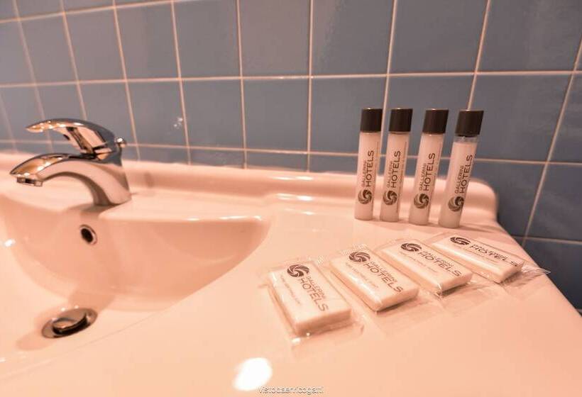 اتاق استاندارد, Standard Hotel Udine