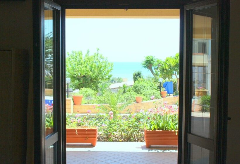 Апартаменты 1 Спальня, Triscinamare Hotel Residence