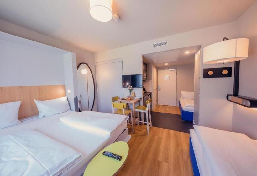 Студия Стандарт, Adagio Access Stuttgart Airport Messe