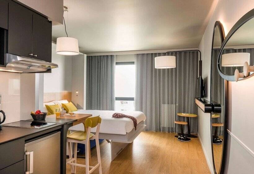 Студио Стандарт с Балконом, Adagio Access Stuttgart Airport Messe