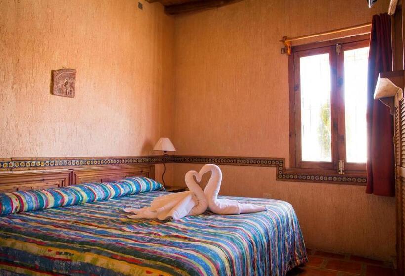 Quarto Estandar Cama King, Casamia
