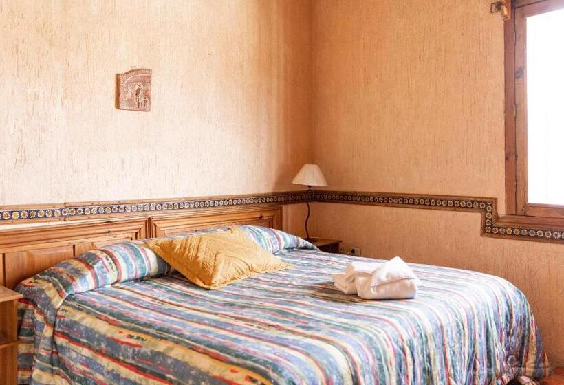 Quarto Estandar Cama King, Casamia