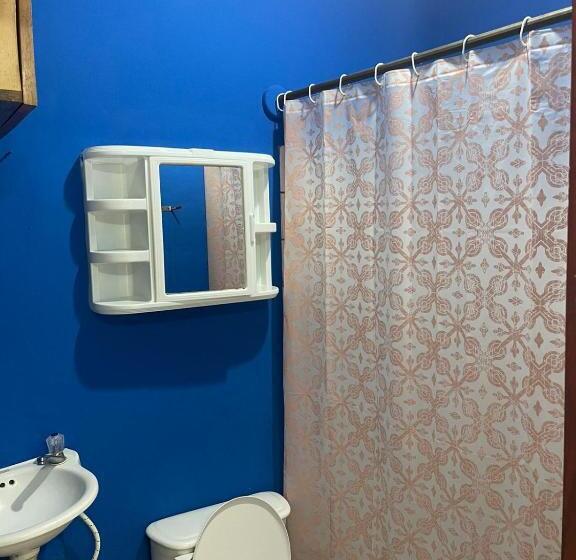 Кровать в Общей Комнате, Hostal Los Chamos
