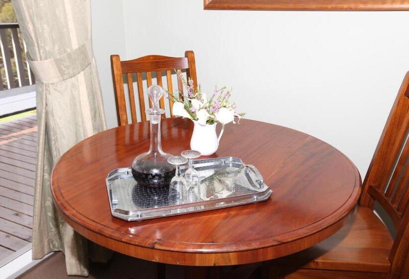 스위트, House On The Hill Bed And Breakfast