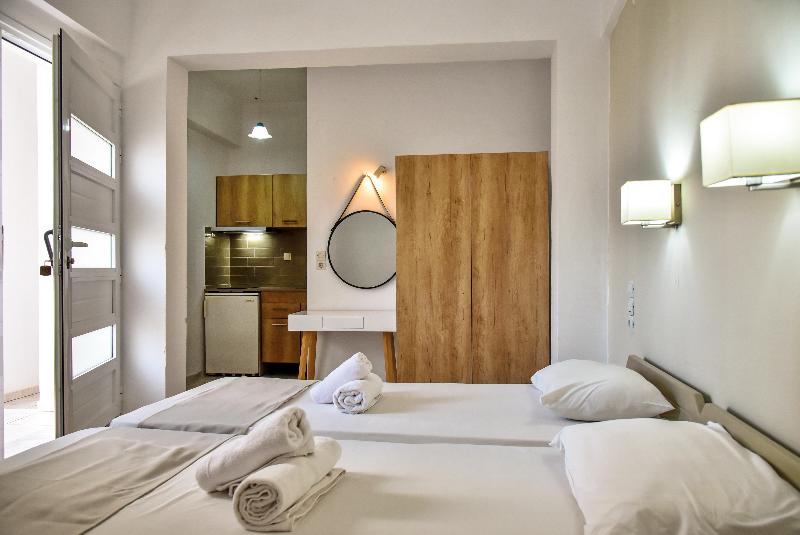 Студия Стандарт, Iraklis Studios & Apartments