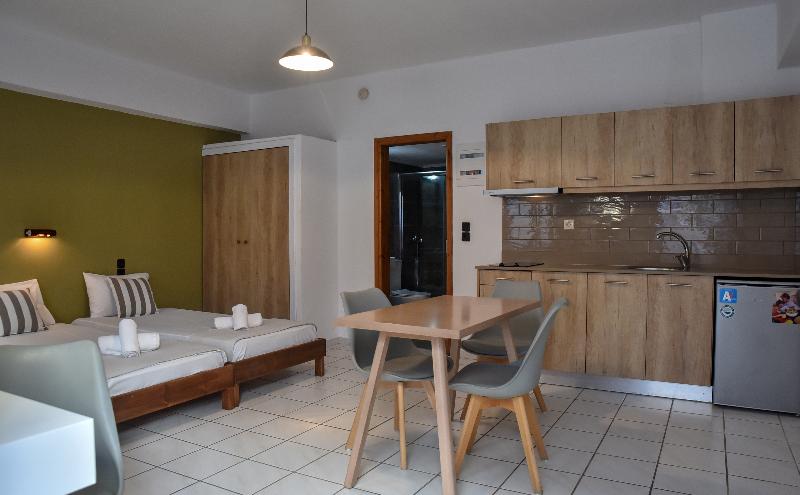 Студия Стандарт, Iraklis Studios & Apartments