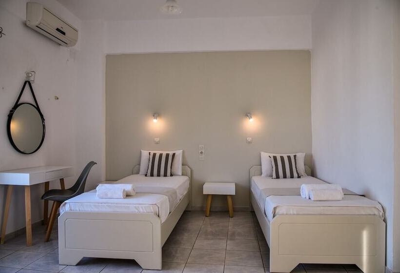 Студия Стандарт, Iraklis Studios & Apartments