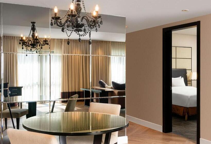 سوییت, Radisson Blu Hotel Bucharest