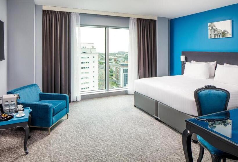 带城市景观的高级房间, Radisson Blu Hotel, Cardiff