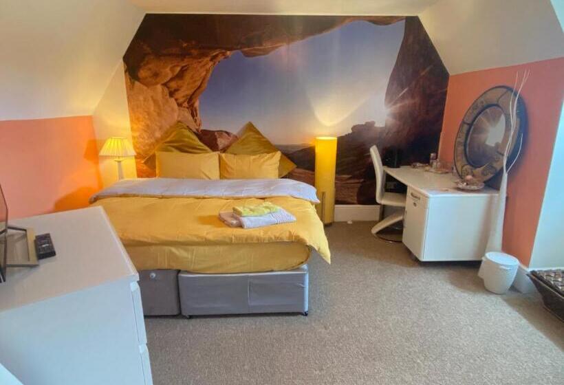 Номер Economy, Upton Country Park Guest House