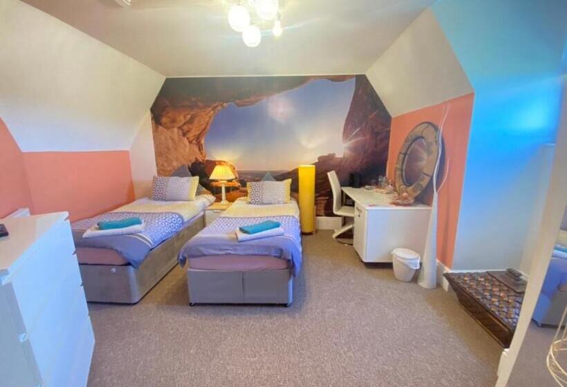 Номер Economy, Upton Country Park Guest House