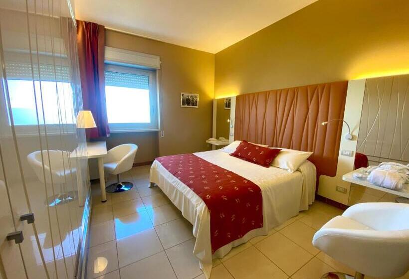 Quarto Deluxe Vista Mar, Barion Hotel & Congressi