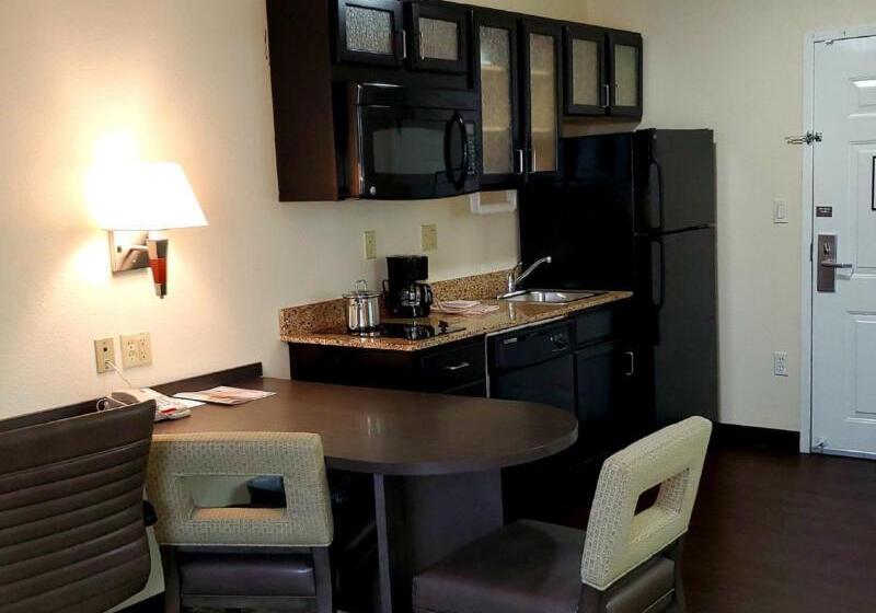 Студия Стандарт, Candlewood Suites Houston Medical Center, An Ihg