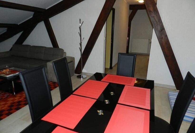 Дом 1 Спальня, Gîte Du Domaine Des Pierres Dorées