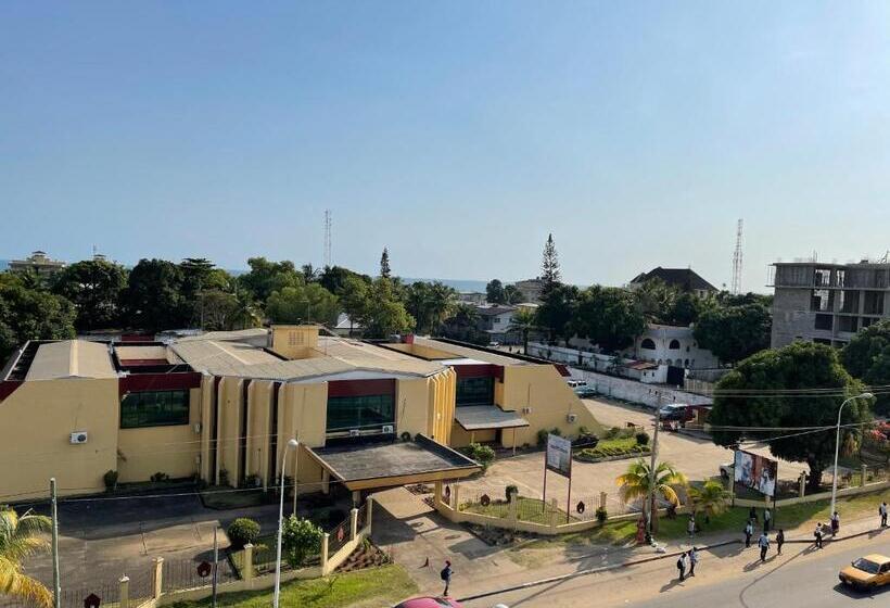 سوییت اجرایی, Boulevard Palace