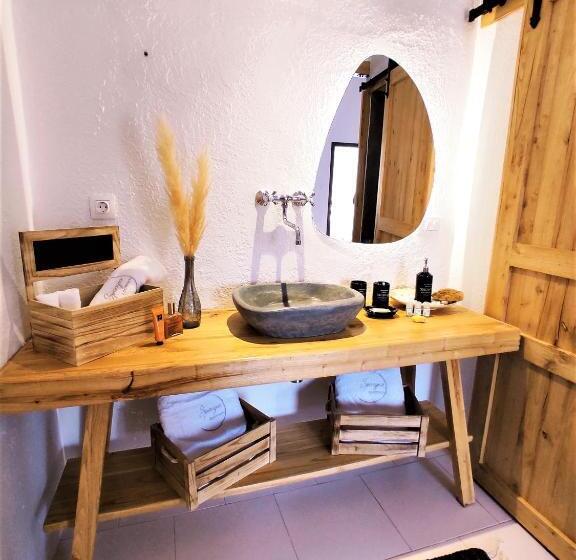 带按摩浴盆的套房, Spongia Apartments Kalymnos