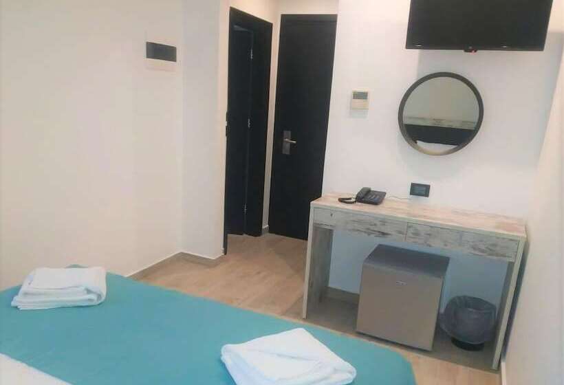 Economy Room, Evita Asty