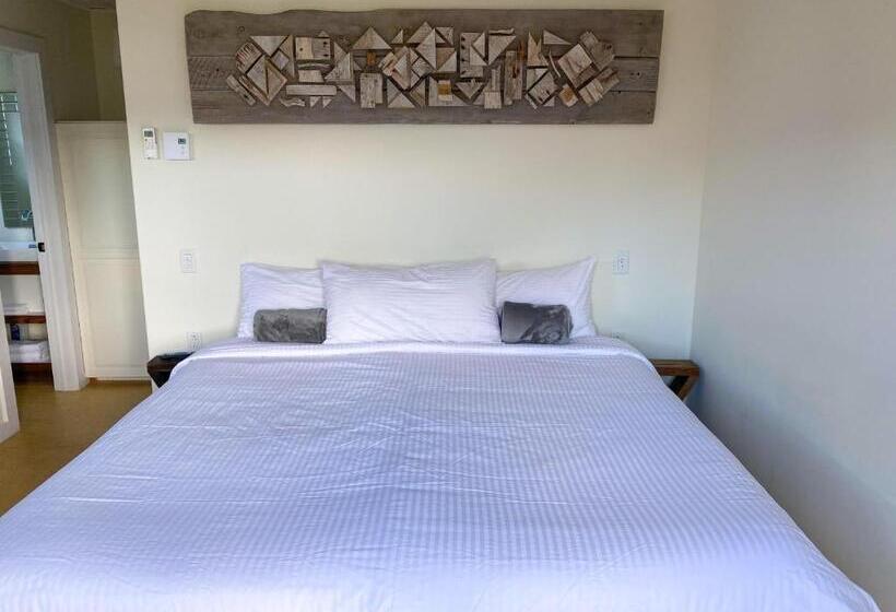 Люкс Кровать Кинг, The Rooms At Woody Point