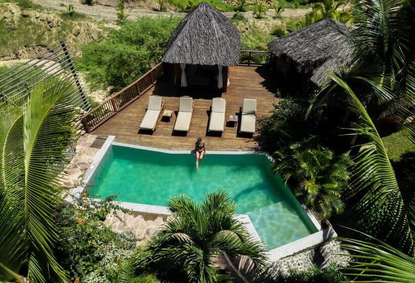 اتاق لوکس با چشم‌انداز دریا, Villa Del Sol