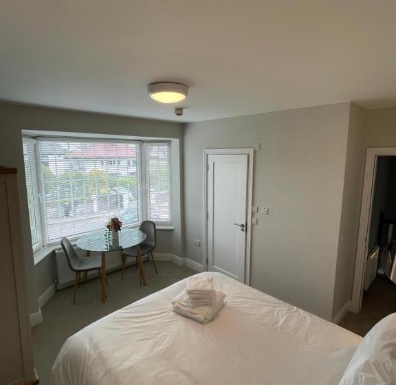 디럭스 룸 킹사이즈 침대, Belvedere House Cork Guest House