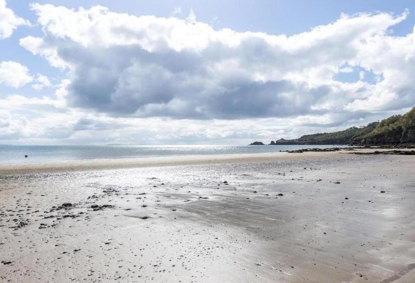 Номер Стандарт, No 5 Ocean Cabins   Saundersfoot Harbour   Saundersfoot