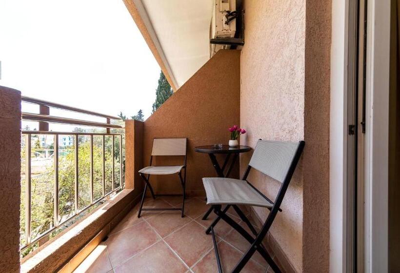 اتاق استاندارد با بالکن, Suzana Budva