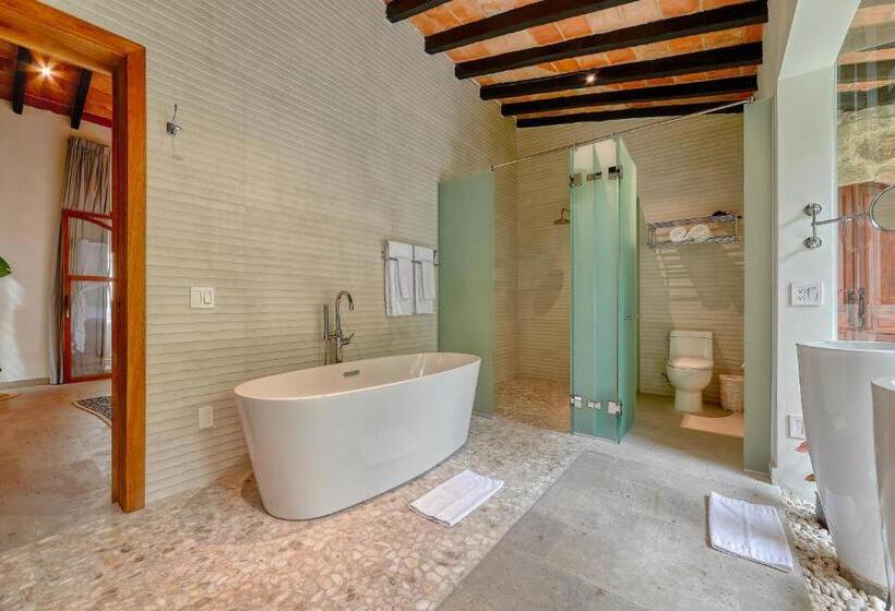 سوییت با استخر, Maxwell Residences At Indah