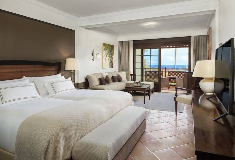 Полулюкс, Hacienda del Conde Meliá Collection Golf & Spa