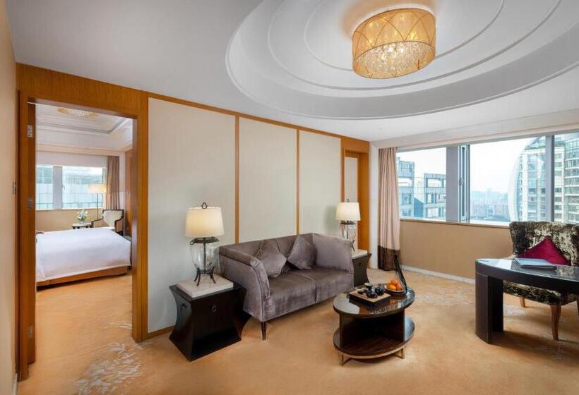 سوییت سوپریور, Radegast Hotel Cbd Beijing