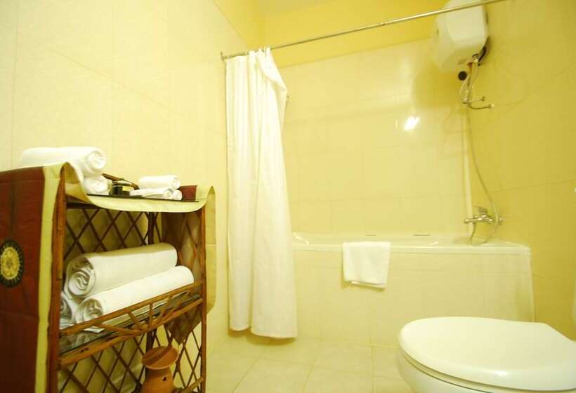 Трехместный Номер Deluxe, Shining Angkor Boutique