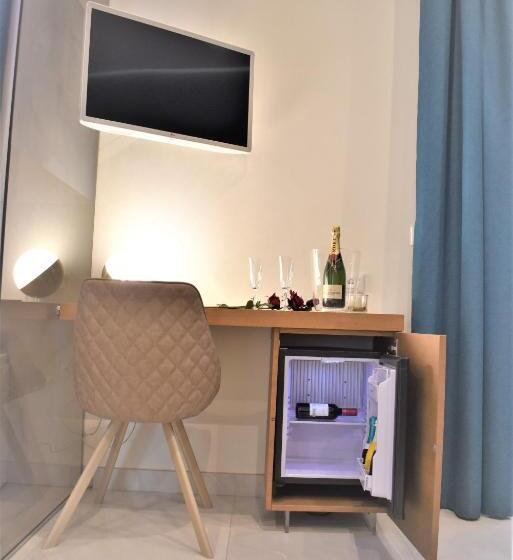 غرفة قياسية مزوَّدة بجاكوزي, Catania Livings