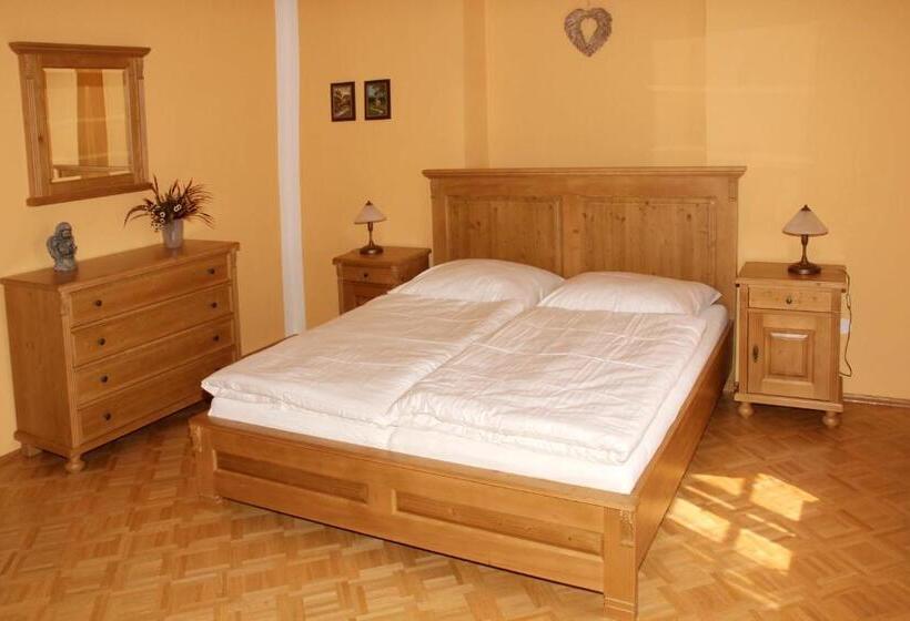 Люкс Deluxe Кровать Кинг, Zámek Libouň