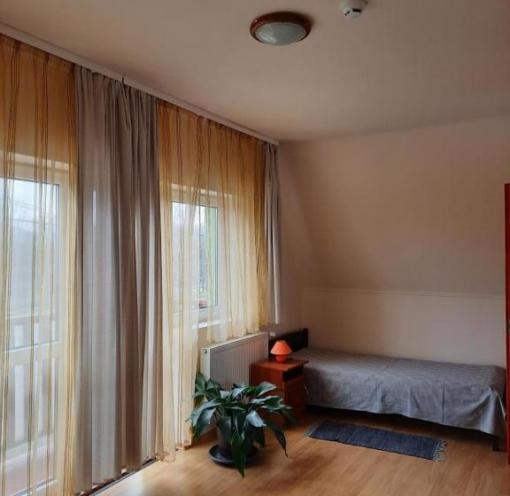 １ベッドルームアパートメント, Megálló Wellness Panzió
