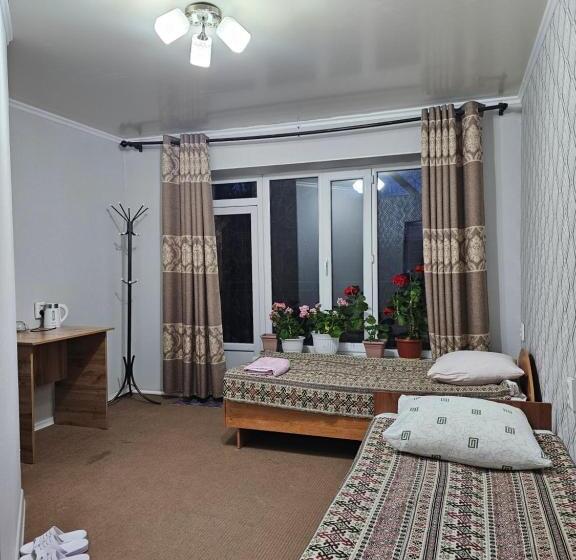 اتاق استاندارد یک نفره, Guest House Mira