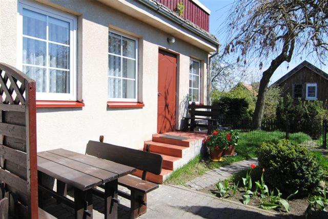 استودیوی استاندارد, Nida Guesthouse At Loreta