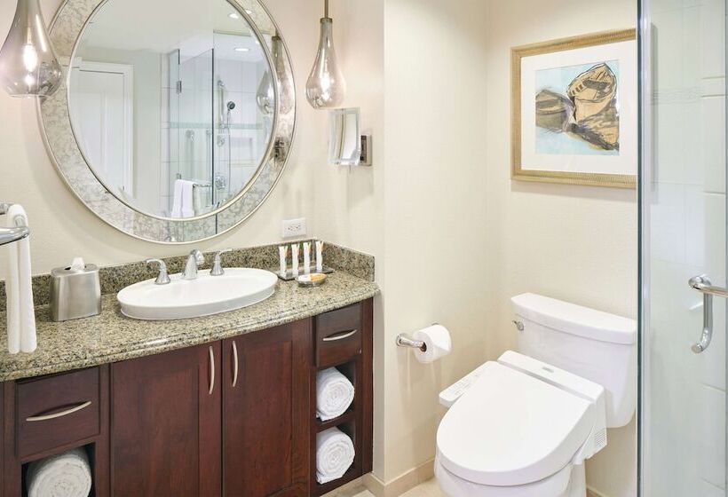 مجموعه ویستا شهر, Hilton Grand Vacations Club Grand Waikikian Honolulu
