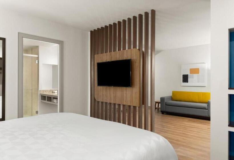 سوییت اجرایی, Holiday Inn Express San Jose Forum Costa Rica, An Ihg