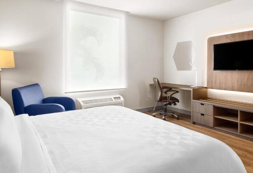 اتاق استاندارد با تخت بزرگ, Holiday Inn Express San Jose Forum Costa Rica, An Ihg