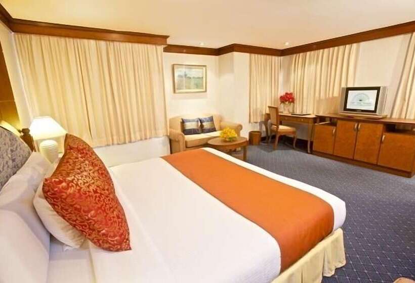 Quarto Deluxe, King Park Avenue Hotel Bangkok